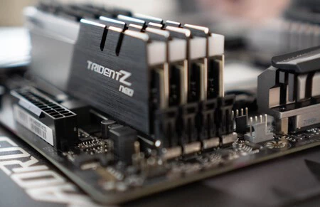 RAM ACER PREDATOR VESTA II 16GB (2X8) DDR4 3200 RGB PLATA